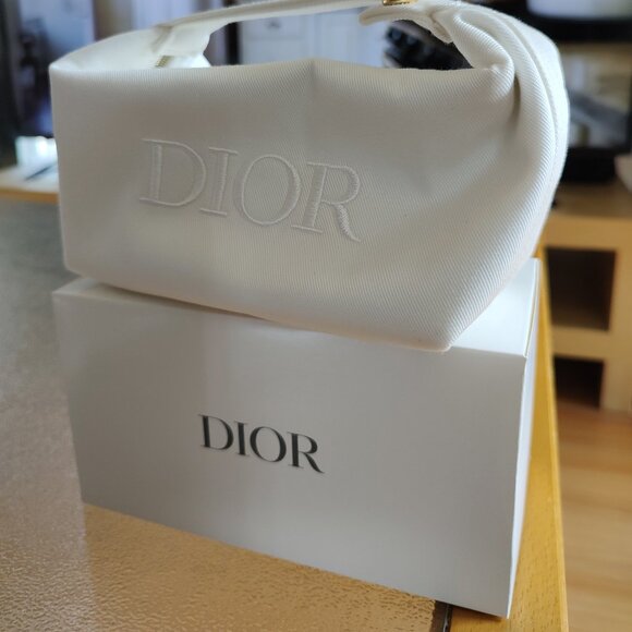 Dior Bride Beauty Pouch - Picture 1 of 6